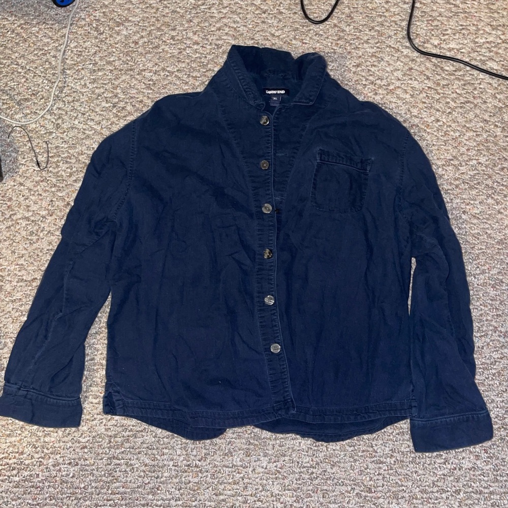 Vintage men’s  land ends navy button down.